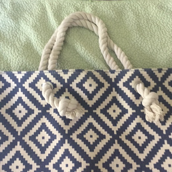 Summer & Rose Tote Bag - Picture 2 of 3